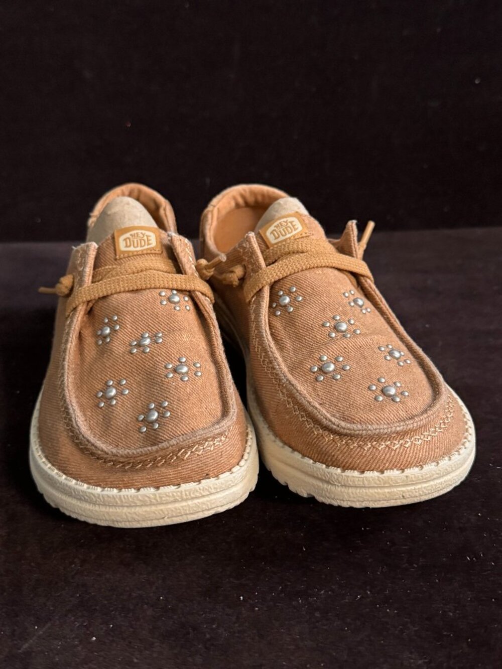 HEYDUDE Women's Wendy Star Stud Casual Slip-On Shoes – Cognac / Tan – Size 7